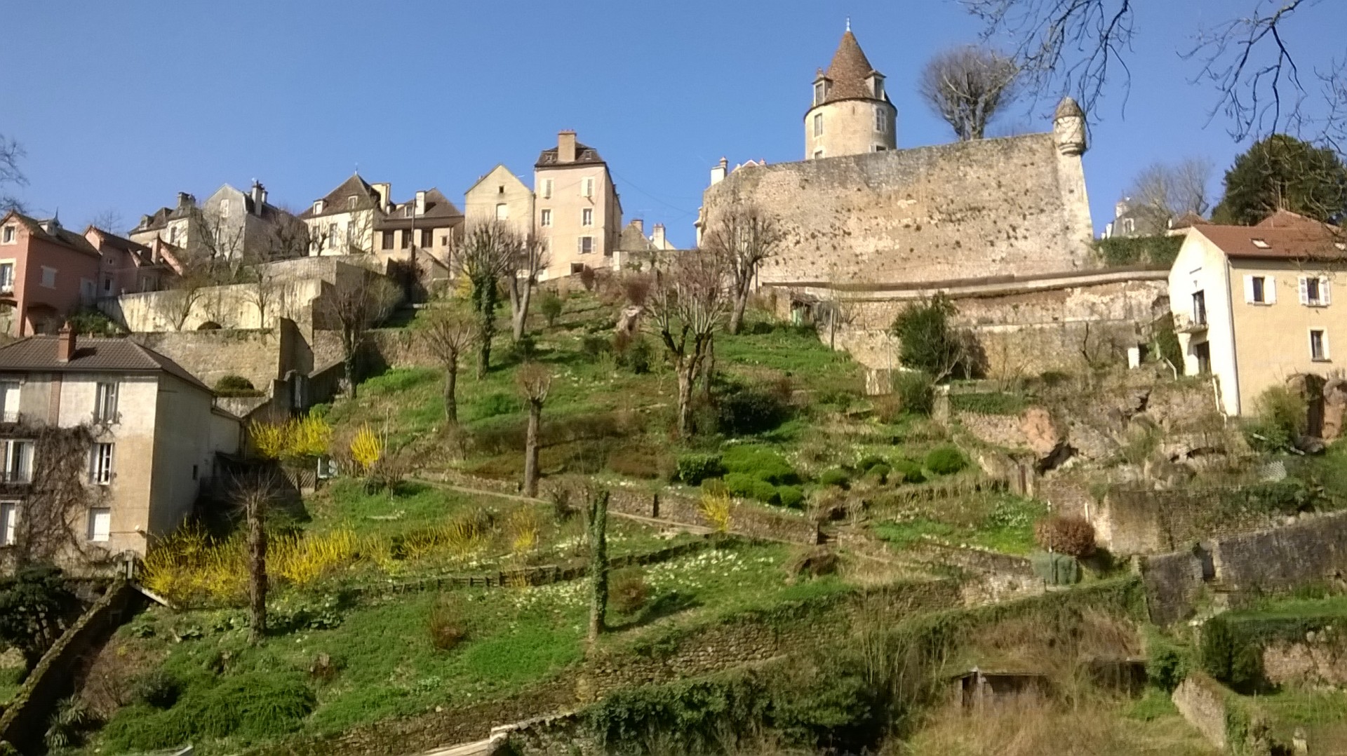Les jardins en terrasse d'Avallon